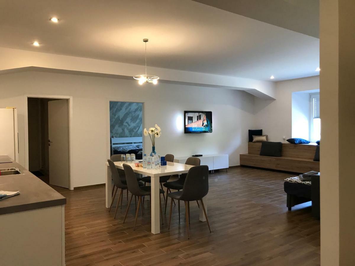 Jure Apartment In Ljubljana Eksteriør bilde