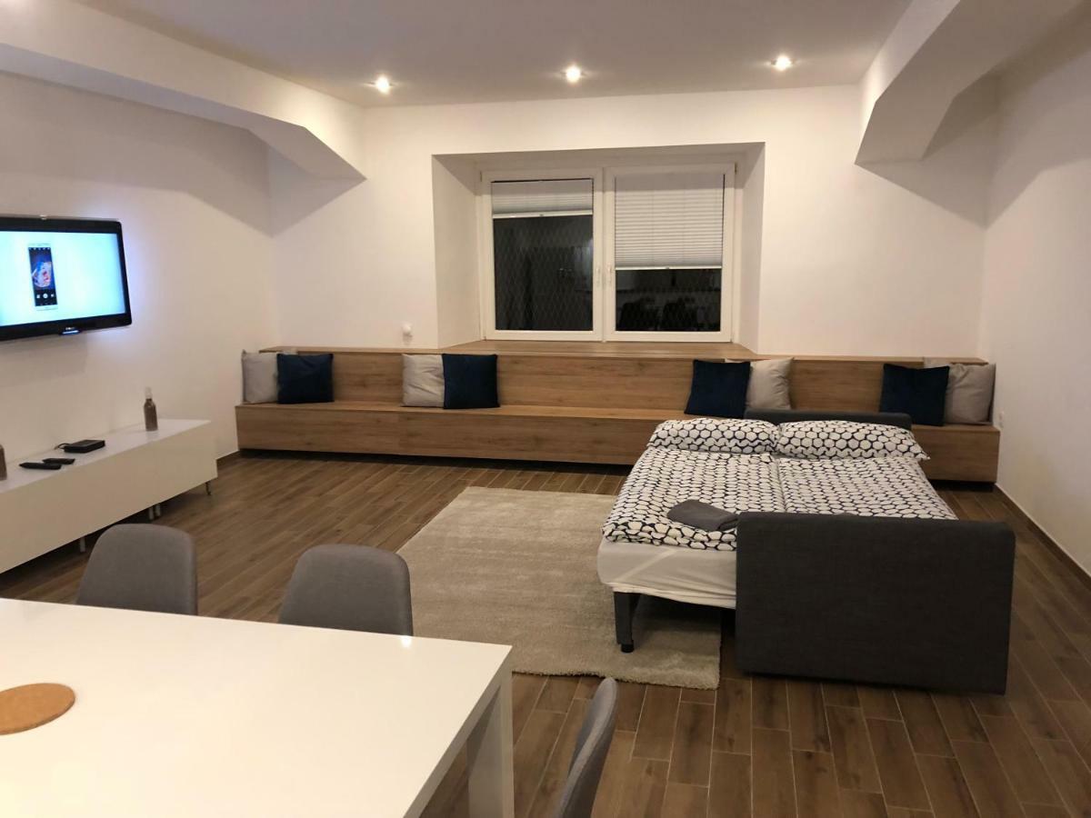 Jure Apartment In Ljubljana Eksteriør bilde